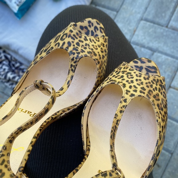 Cheetah Peep-toe Louboutin - Picture 3 of 8